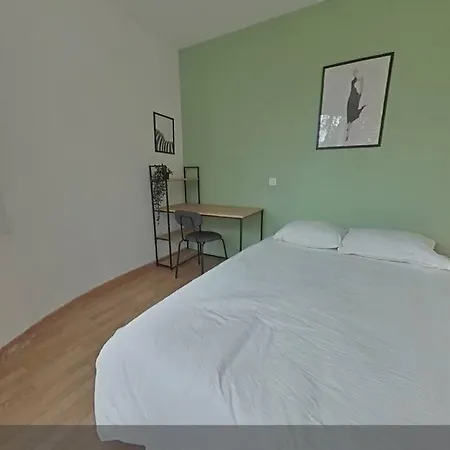 3 Bedrooms-very Bright And Spacious Appt- Wifi