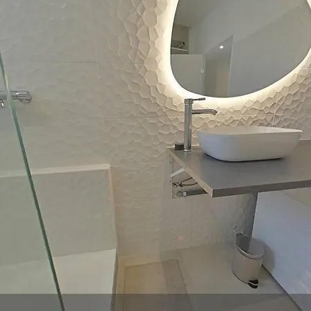 3 Bedrooms-very Bright And Spacious Appt- Wifi Toulon