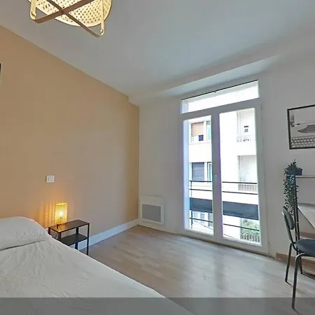 Apartment 3 Bedrooms-very Bright And Spacious Appt- Wifi *